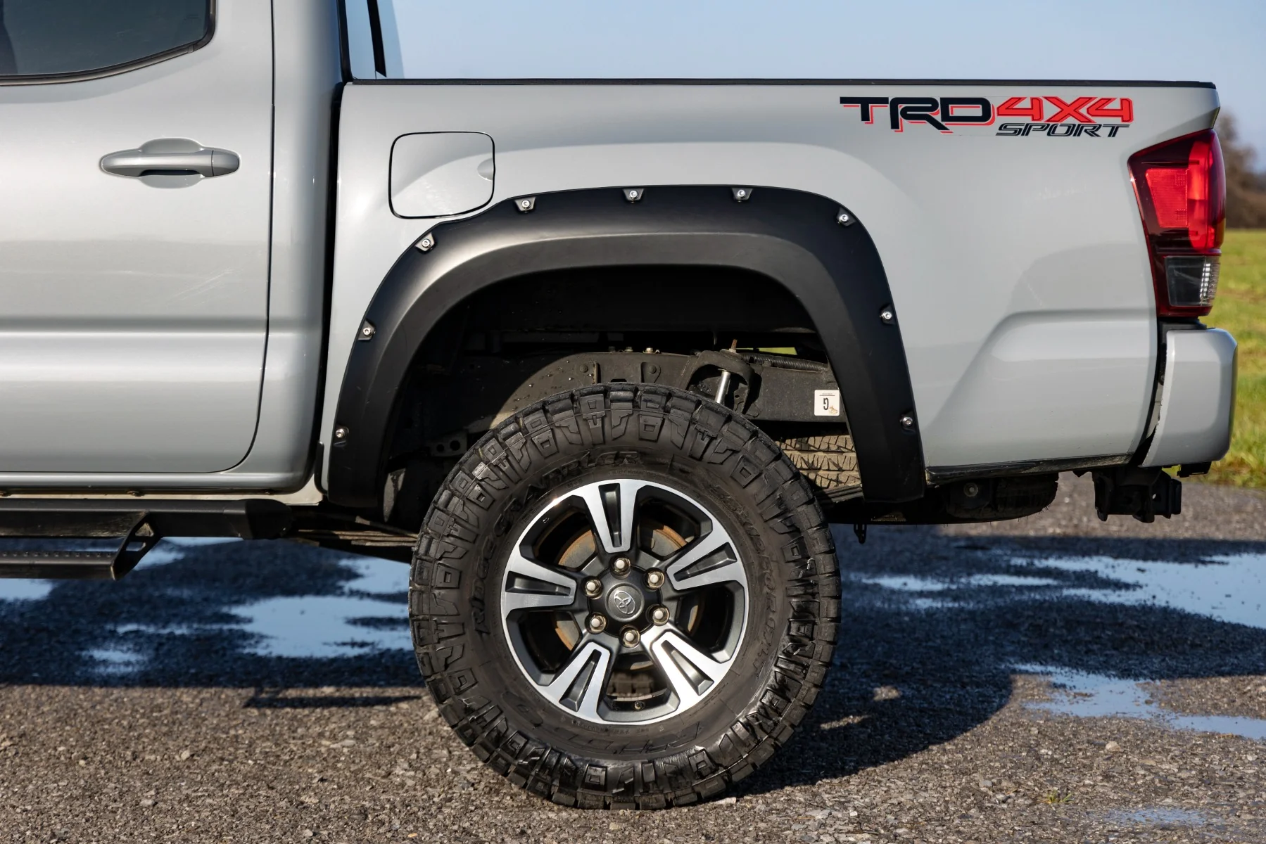 Rough Country Pocket Fender Flare Toyota Tacoma 16-23 Black F-T11621A-202 - Image 6