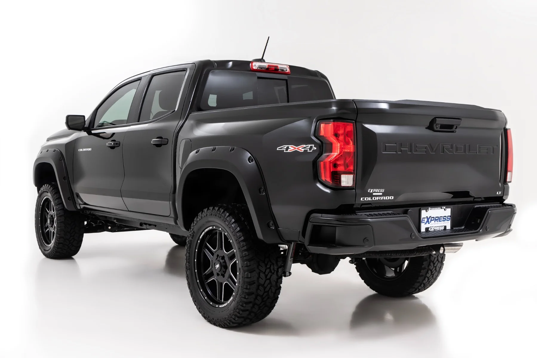Rough Country Pocket Fender Flares | GBF Sunrise Orange | Chevy Colorado 23-26 F-C12311-GBF - Image 4