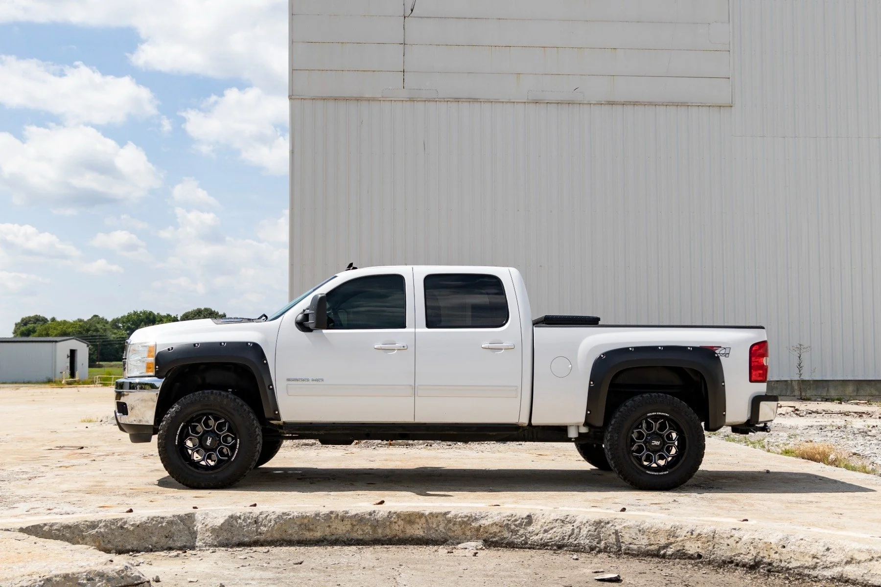 Rough Country Pocket Fender Flares UJ Sterling Gray for Ford F250/F350 11-16 F-C10714B-GAP - Image 3