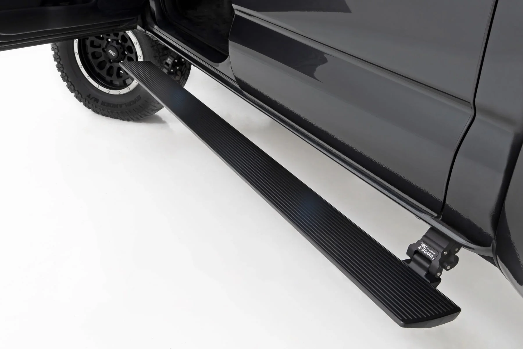Rough Country Power Running Boards Dual Motor Double Cab for Toyota Tacoma 05-23 PSR652110A - Image 3