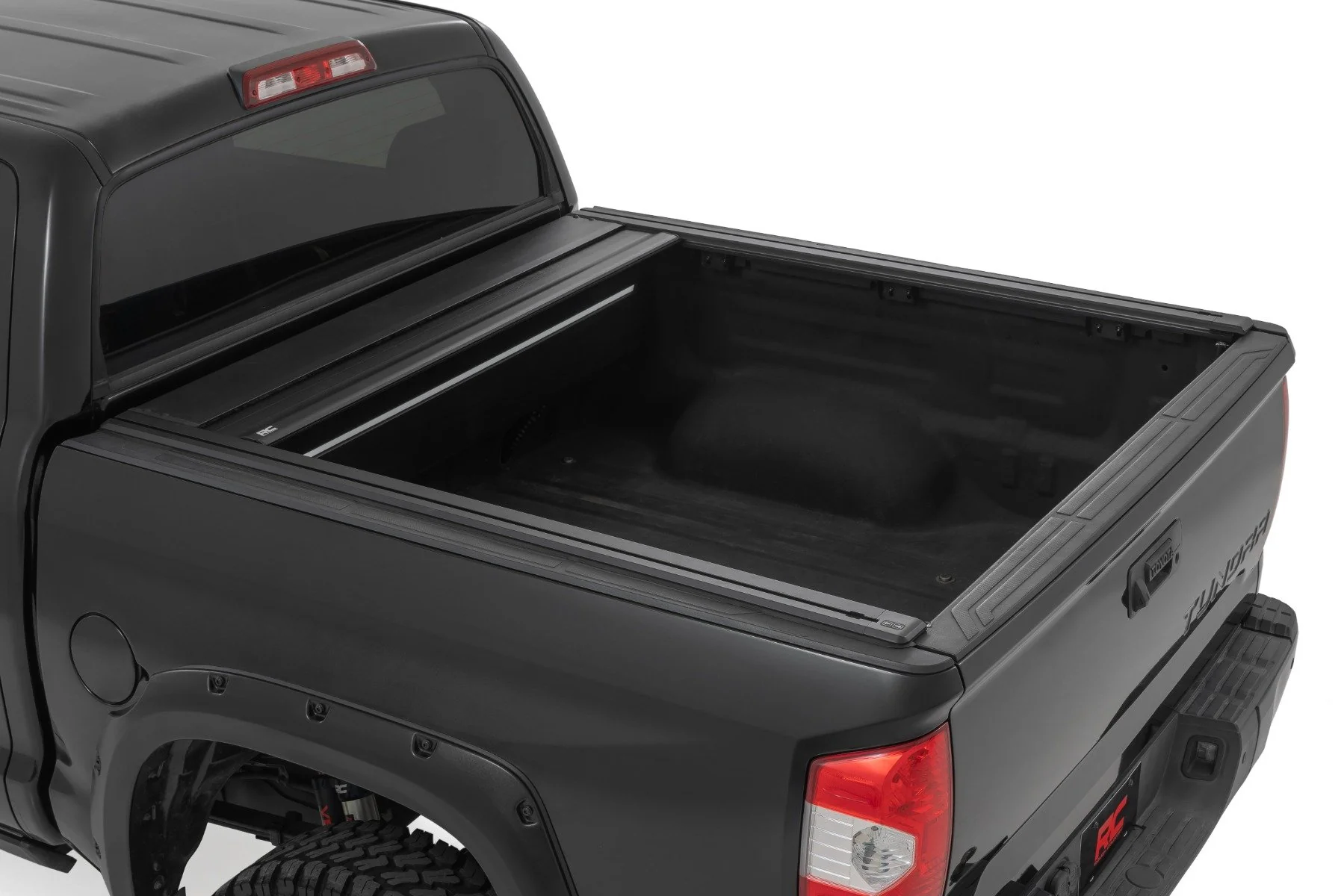 Rough Country Powered Retractable Bed Cover | 5'7" Bed | for Toyota Tundra (07-21) 51419550 - Image 2