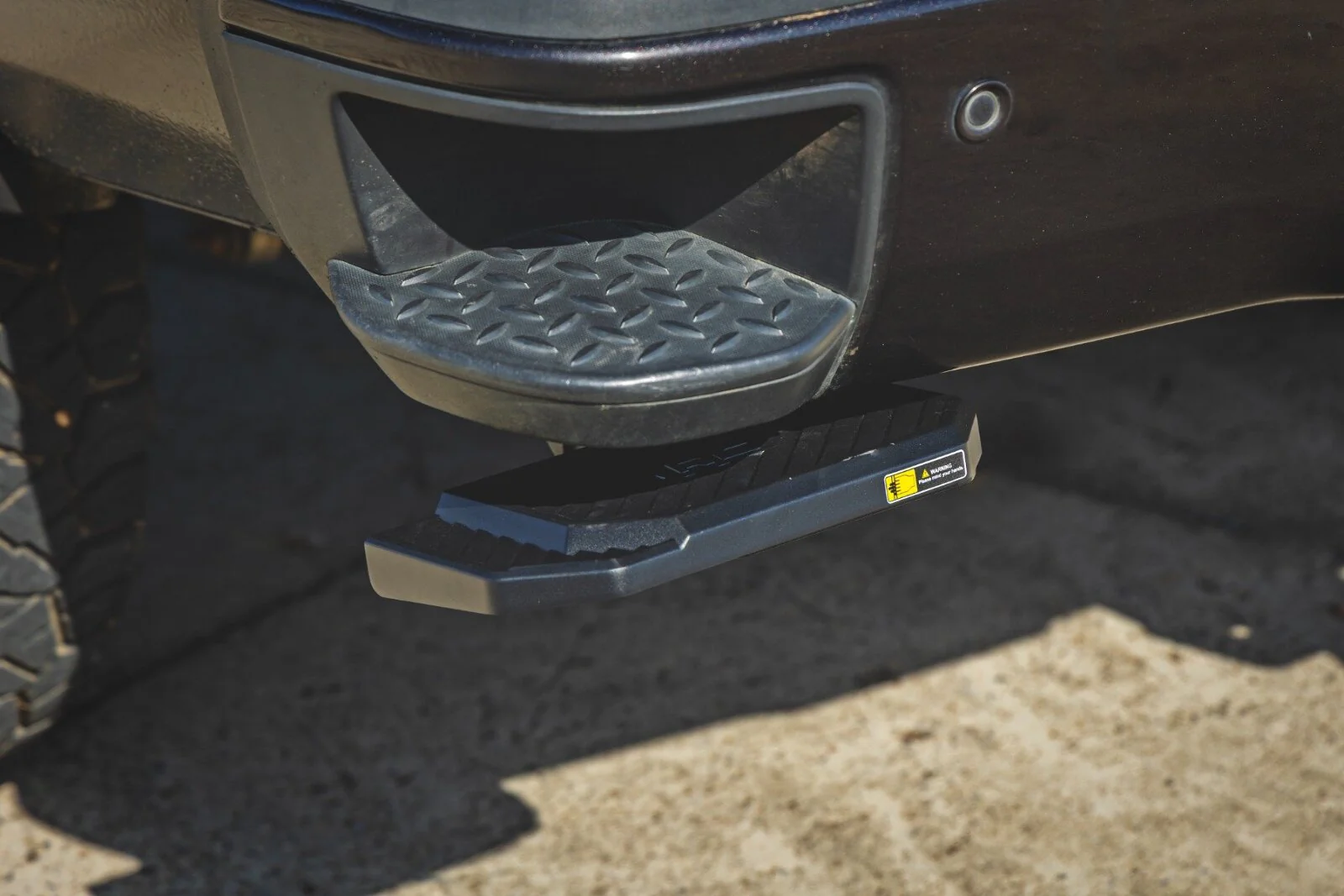 Rough Country Retractable Bed Step Manual Pull Chevy/GMC 2500HD/3500HD (15-19) PW059391 - Image 4
