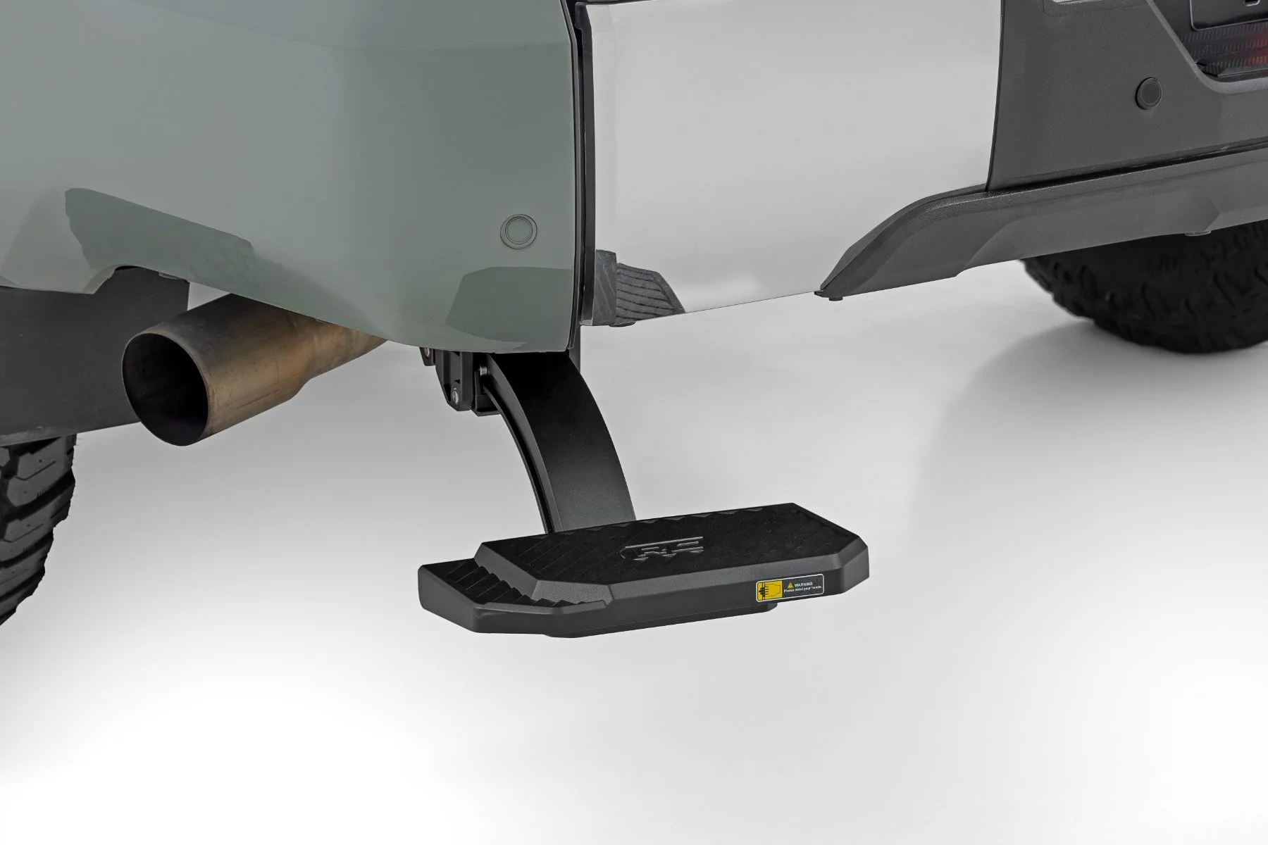 Rough Country Retractable Bed Step | Manual Pull | for Toyota Tundra 2WD/4WD (2022-2025) PW049817 - Image 3