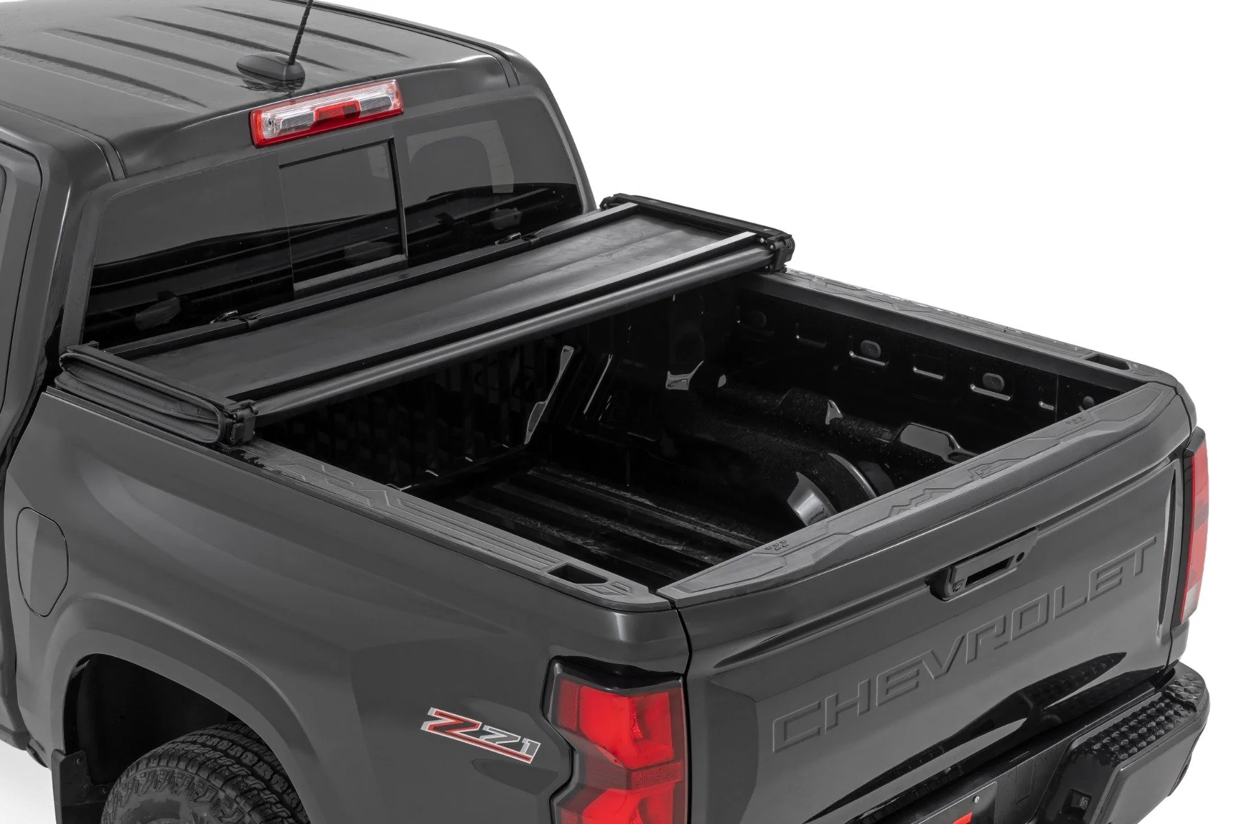 Rough Country Soft Tri-Fold Bed Cover | 5' Bed | Chevy/GMC Canyon/Colorado 2WD/4WD (23-26) 41215700A - Image 2
